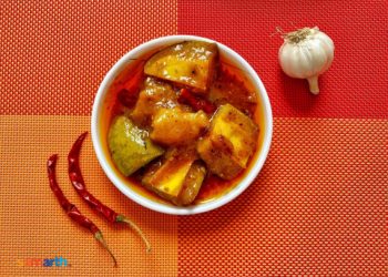 Are Pickles Unhealthy for Seniors?