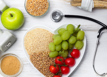 Summer Health Guide for Seniors: Prevention, Hydration, and Safe Living